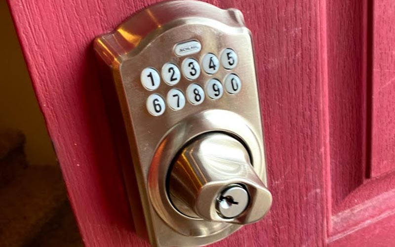 Keypad-Lock-Service-800x500 Keypad-Lock-Service-800x500